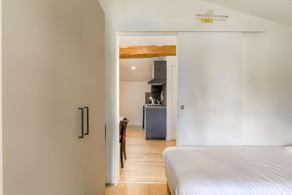 Le Francfort - Les Appartements De L'Olivier Loyettes Luaran gambar