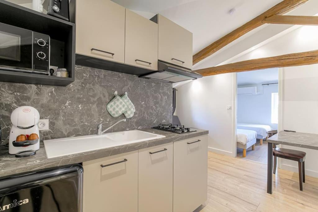 Le Francfort - Les Appartements De L'Olivier Loyettes Luaran gambar